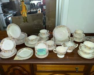 Vintage Mount Clemens china "Mildred"