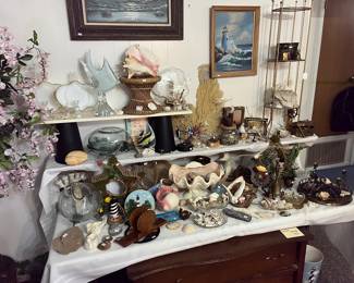 YOU KNOW THERE HAS TO BE SEASHELLS & NAUTICAL ITEMS!!