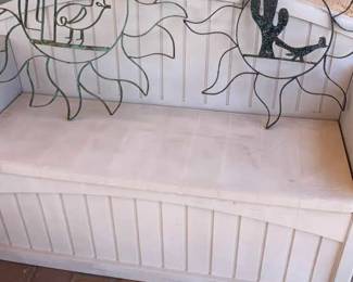 Suncast Storage Bench And Outdoor Decor