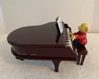 Piano Teddy 