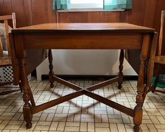 maple drop leaf kitchen table with 4 chairs