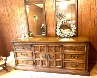 Vintage dresser 