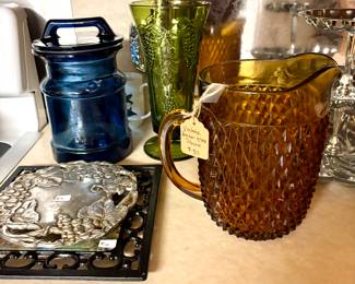 Vintage kitchen items 