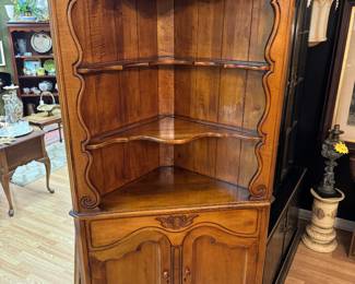 Located at 901 S Chester Street to purchase $200