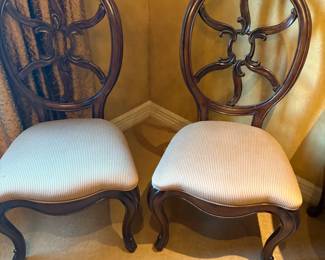 Set of 8 Henredon Dining Chairs