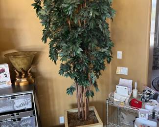 9 ft Faux Tree