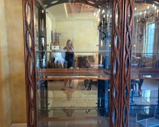 Henredon Curio Cabinet with lighting