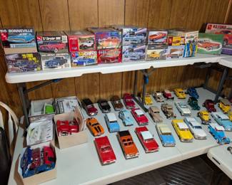 Over a hundred 1/32 Scale Model Cars new and Built