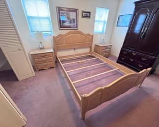 Ethan Allen Queen Bed Frame, Nightstands 