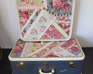 Globester Vintage Suitcases 