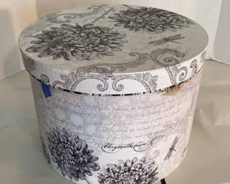 Huge Assort. Vintage Doilies, Handmade Goods