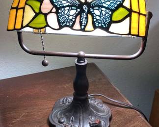 Wonderful Tiffany Style Desk Lamp