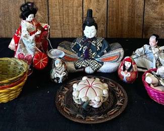 Asian Dolls Decor