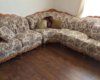 Vintage Lexington Oak Tapestry Tufted Sectional