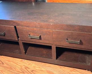 Storage Table