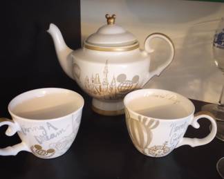 Disney Teapot & Cups