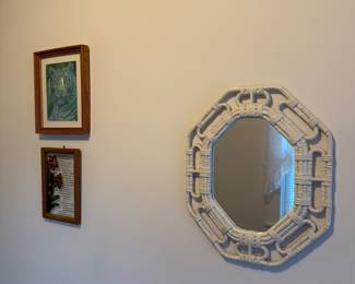 Entryway
Mirror, artwork
