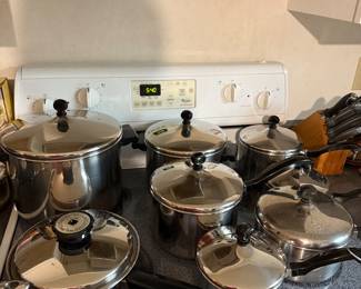 Kitchen
Cookware