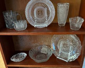 Living Room
Avon glass plate, heavy leaf candle holder