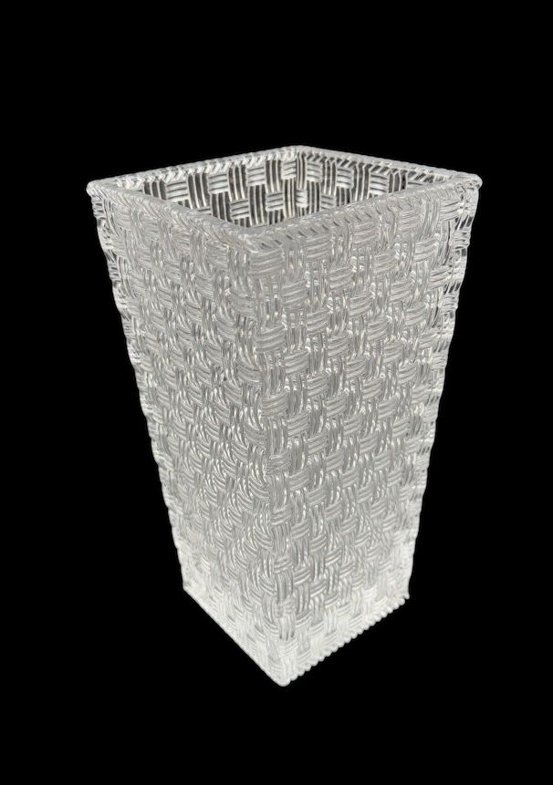 GORGEOUS TIFFANY & CO. CRYSTAL VASE