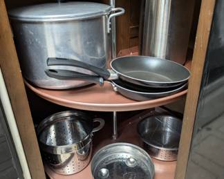 Pots and Pans, Steamer inserts/pans