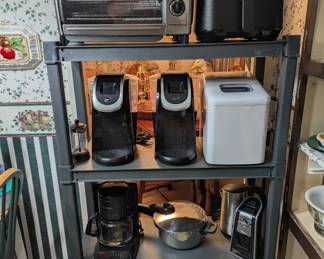 Air Fryer, Toaster Convection Oven, Keurig, Icemaker, The Pampered Chef lazy susan