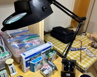 Magnifying Lamp