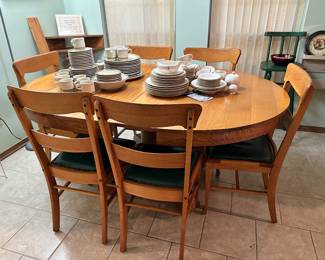 Kitchen Table with 6 Chairs and 3 Leaves