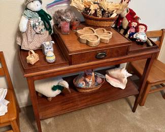 Table, Decor