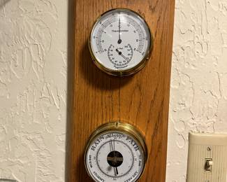 Wall Weather Station