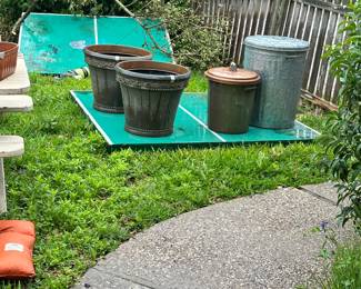 Pots, Trash cans
