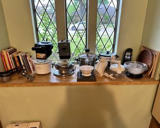 Small Kitchen Appliances, Cook Books