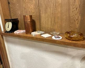 Scale, Ashtrays