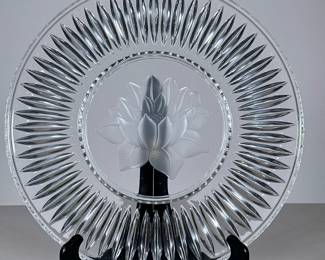 Lotus Crystal Plate | Cut glass plate with a lotus flower in the center. - dia. 12 in


