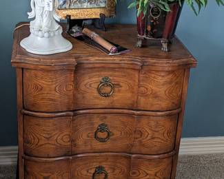 ANTIQUE 3 DRAWER ENGLISH CHEST