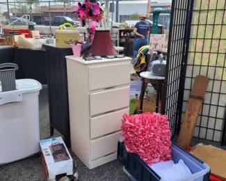 $20 - dresser 1pm - 4pm