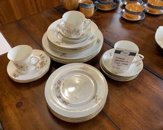 Johann Haviland 25 Piece China Set