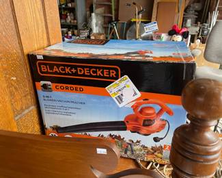 Black & Decker Corded Blower