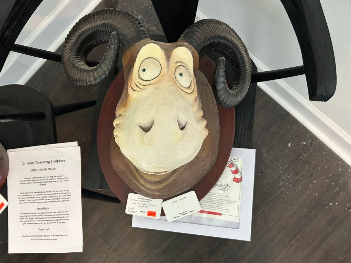 "Goo-Goo-Eyed Tasmanian Wolghast" Dr. Seuss sculpture with COA