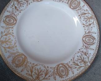 Royal daulton china dinnerware service plus compleater