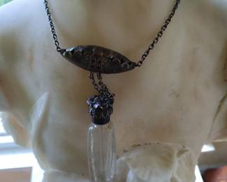 Chateline necklace perfume