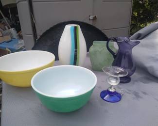 Pyrex art glass pheonic condolidated