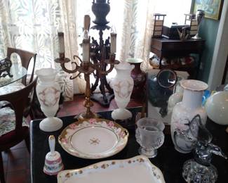 Many porcalian, nippon, lalique, and glassware items
