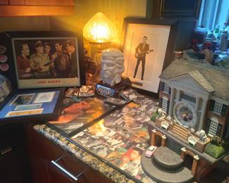 Huge elvis memrobillia collection