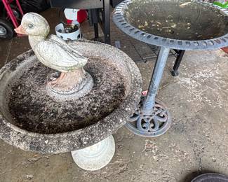 Birdbathes