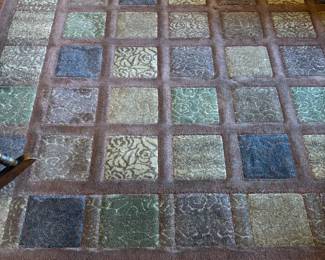 7'9" x 10'4" Area rug