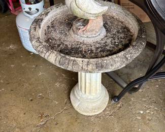 Concrete bird bat