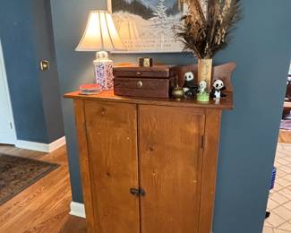 Primitive cabinet