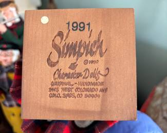 Label Simpich Character Dolls