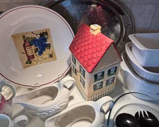 Cookie jars and serving pieces